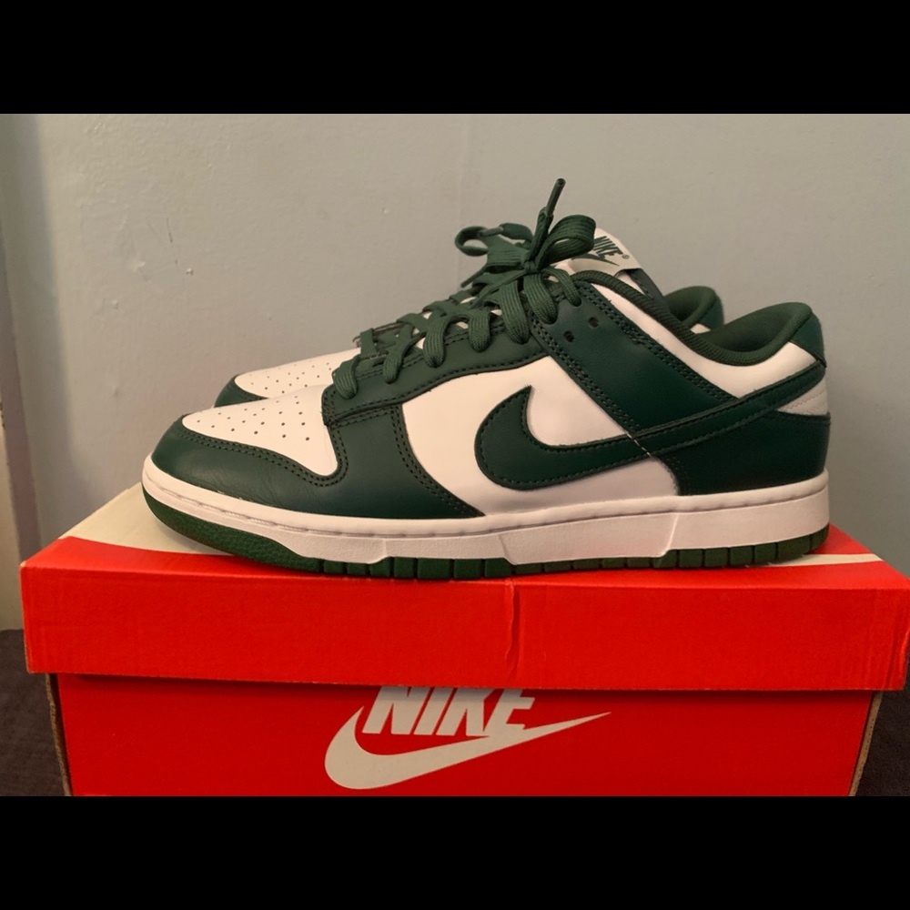 Nike Dunk Low ‘Michigan State’